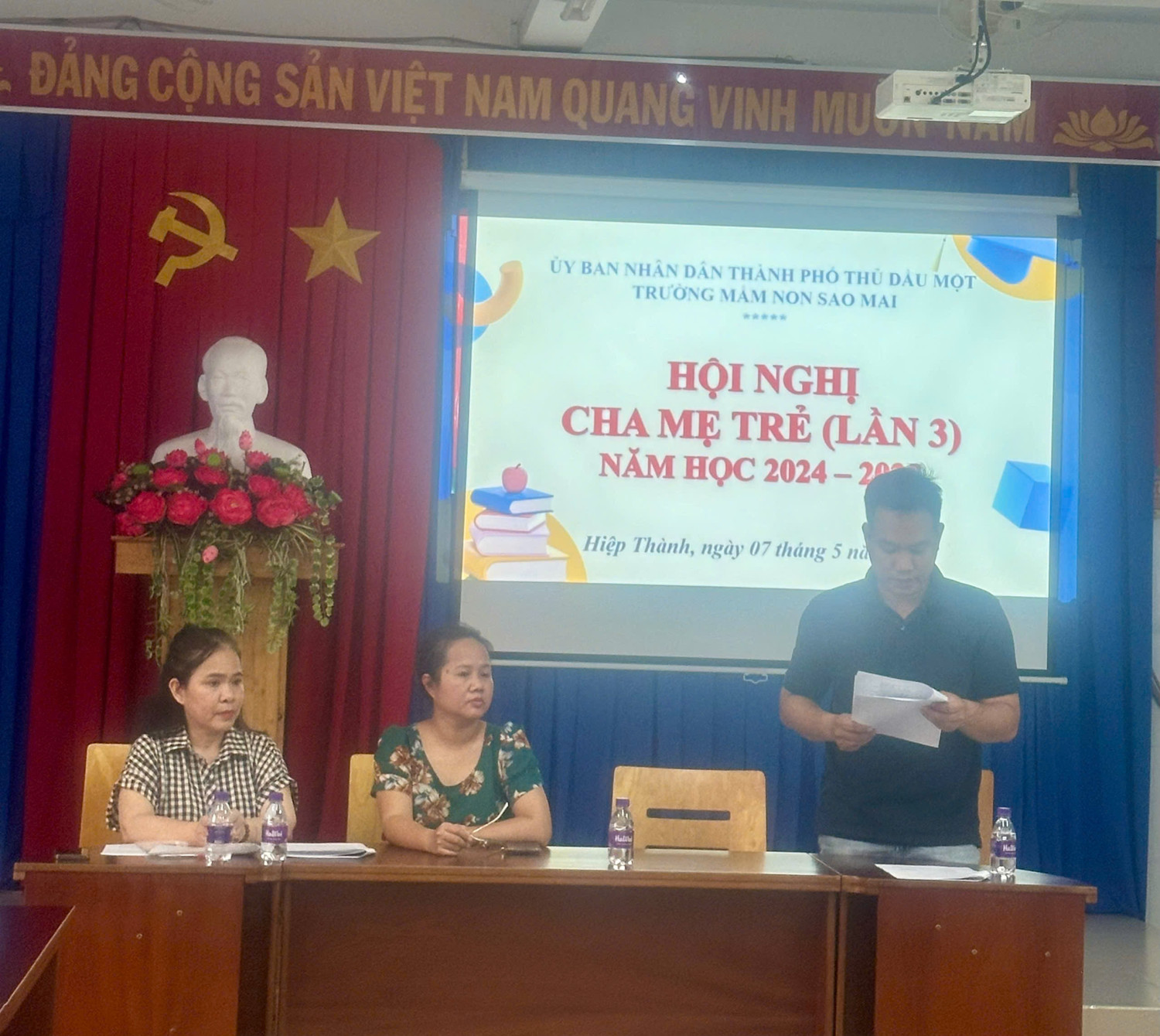 Trưởng BDD báo cáo hoạt động của Hội CM trẻ